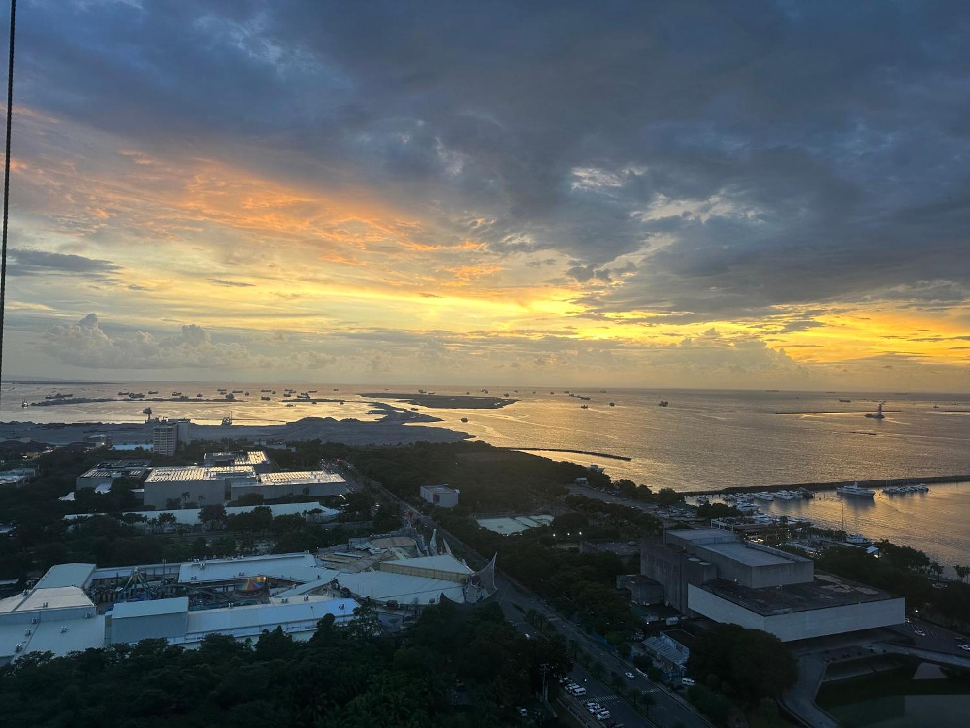The Radiance Manila Bay公寓 外观 照片
